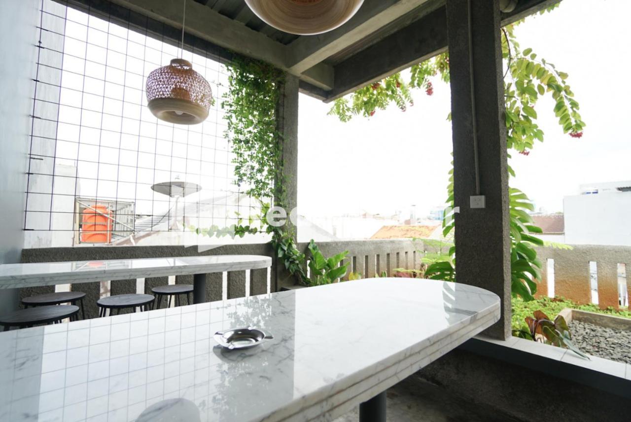 Tomang Gelong Guest House Syariah Mitra Reddoorz Jakarta Exterior photo