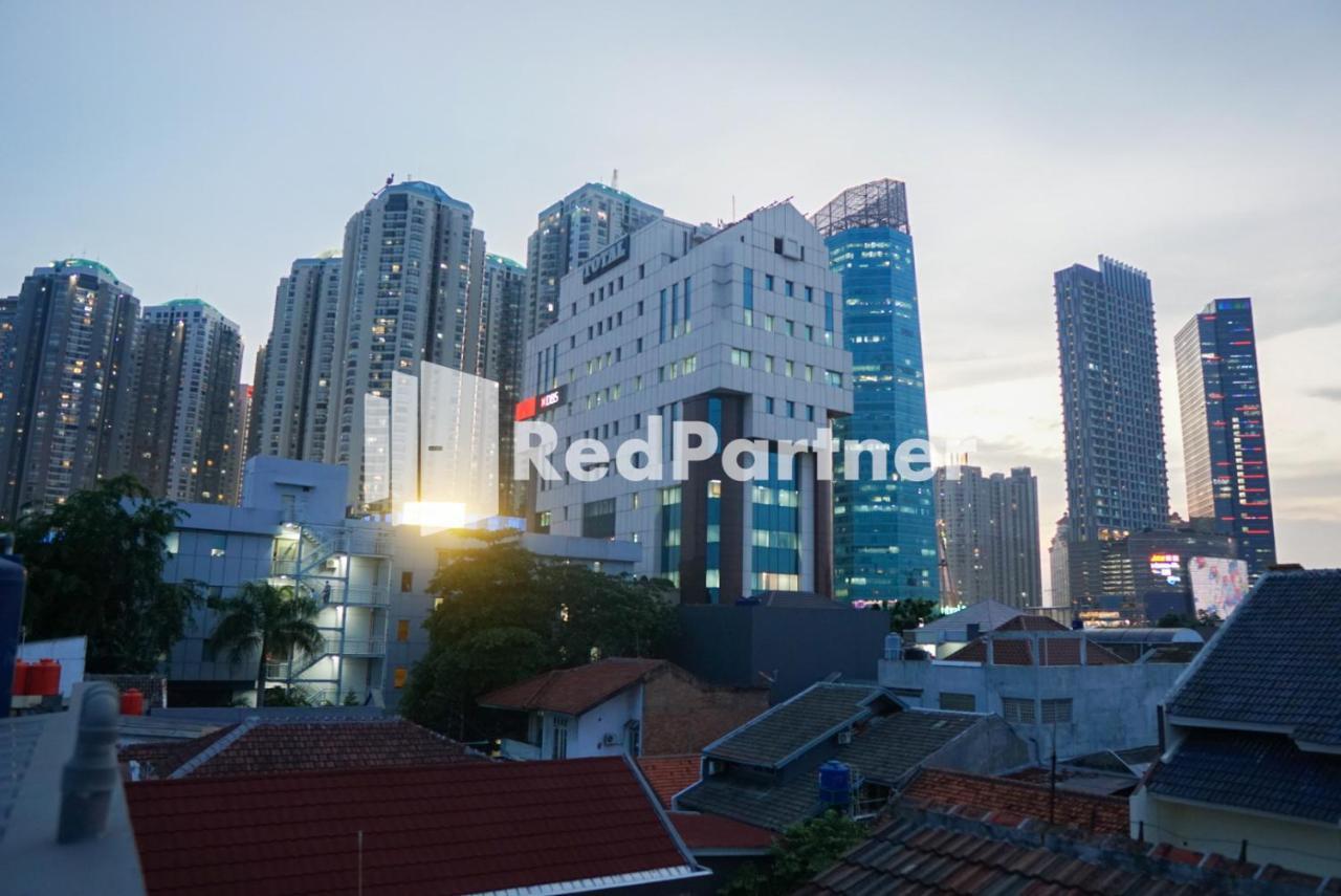 Tomang Gelong Guest House Syariah Mitra Reddoorz Jakarta Exterior photo